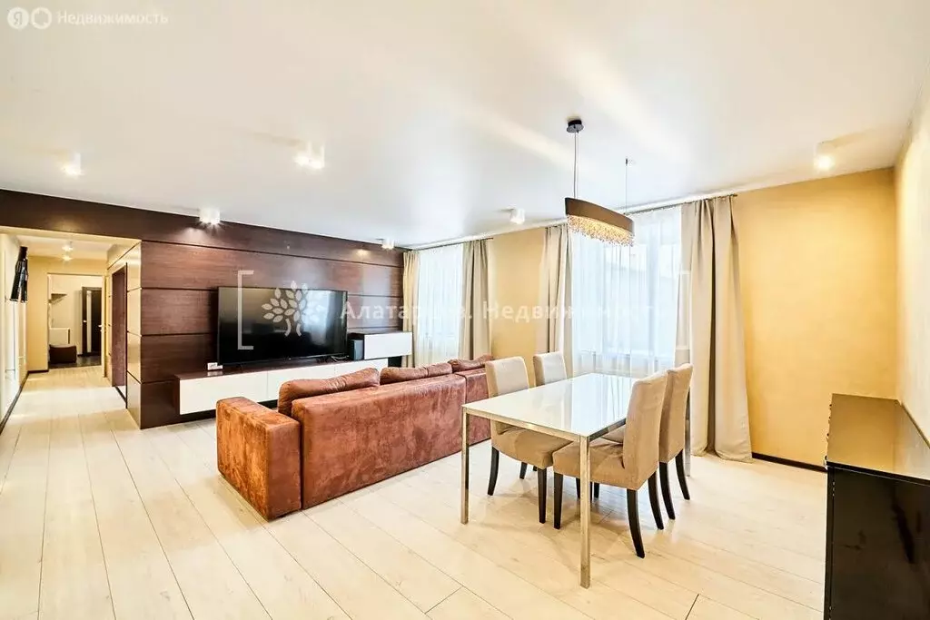 4-комнатная квартира: Томск, улица Герцена, 43Б (117.2 м) - Фото 0