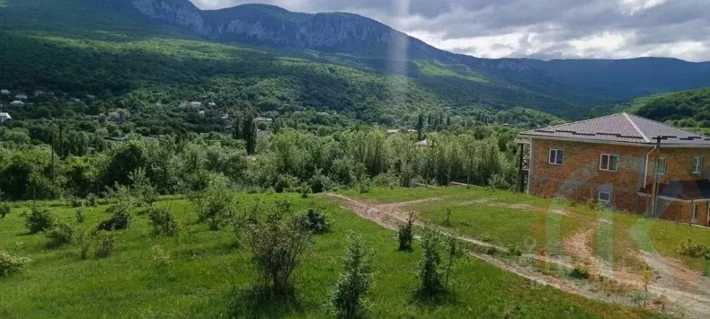 Участок в Крым, Бахчисарайский район, Голубинское с/пос, с. Соколиное ... - Фото 1