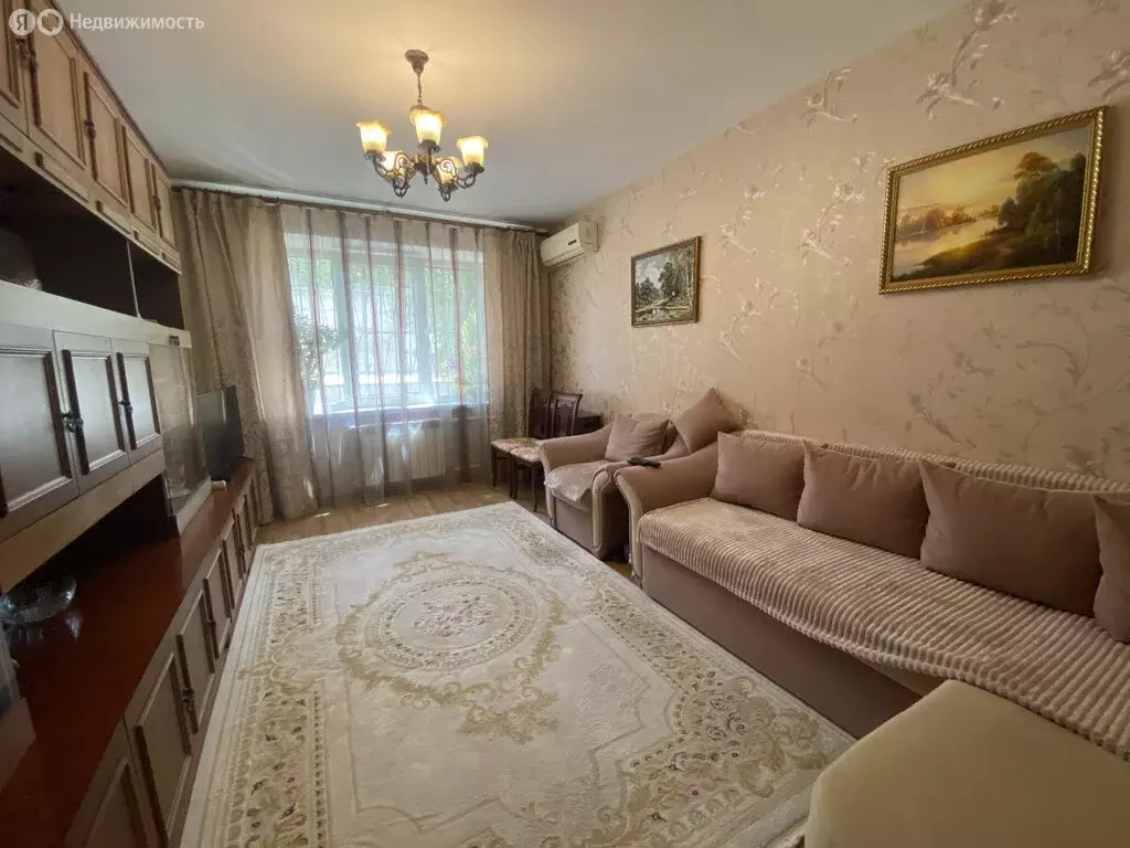 2-комнатная квартира: Волгоград, улица Рихарда Зорге, 42 (52 м) - Фото 0