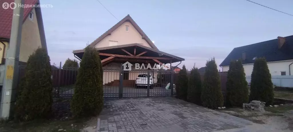 Дом в посёлок Дружный, Цветочная улица, 3 (210 м) - Фото 1