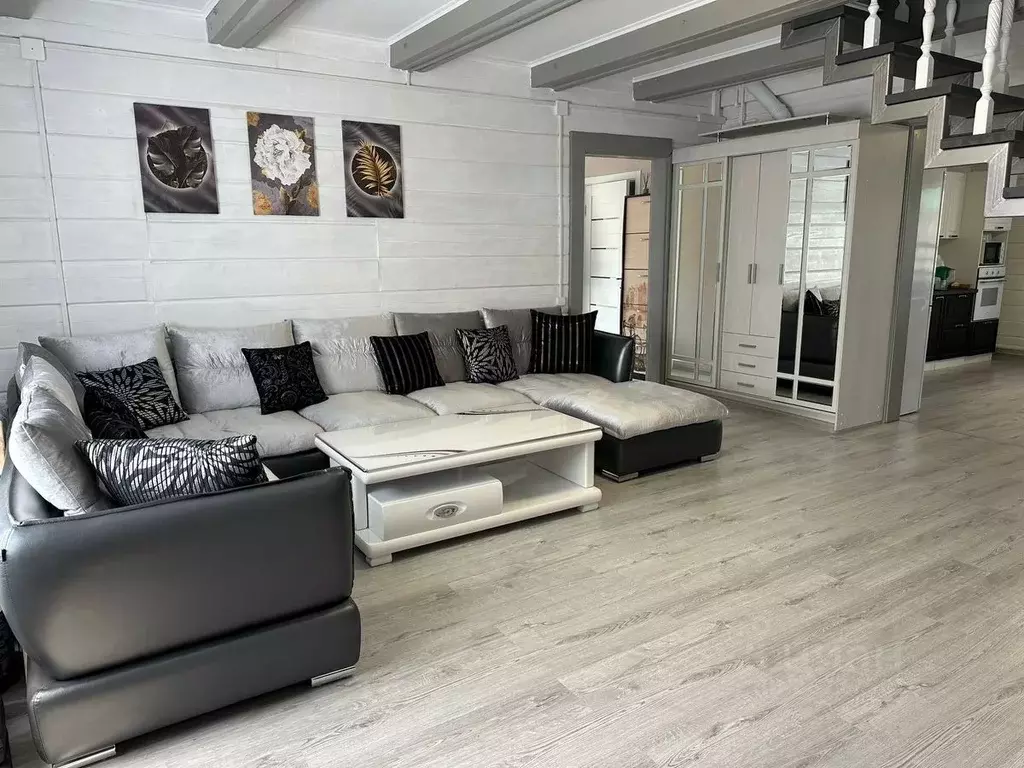 Коттедж в Алтай, Чемальский район, с. Анос Молодежная ул., 15 (140 м) - Фото 1