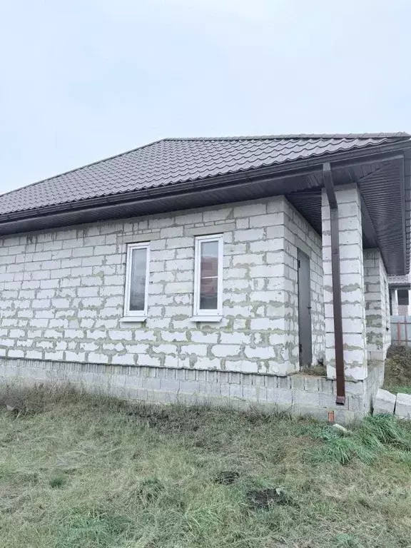 Дом в Белгородская область, Губкинский городской округ, пос. Троицкий ... - Фото 1