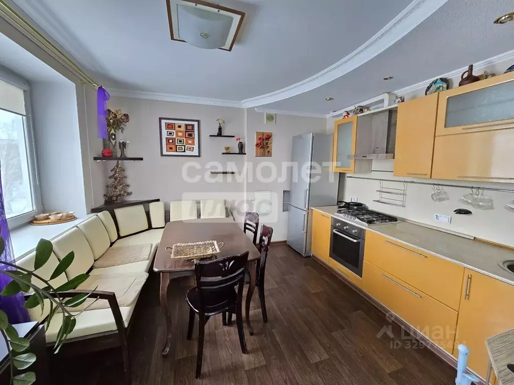 3-к кв. Башкортостан, Мелеуз 32-й мкр, 3 (90.7 м) - Фото 1