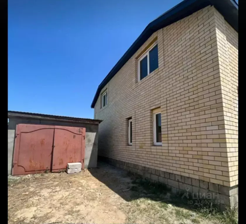 Дом в Калмыкия, Элиста Сити-3 мкр, 85Б (212 м) - Фото 0