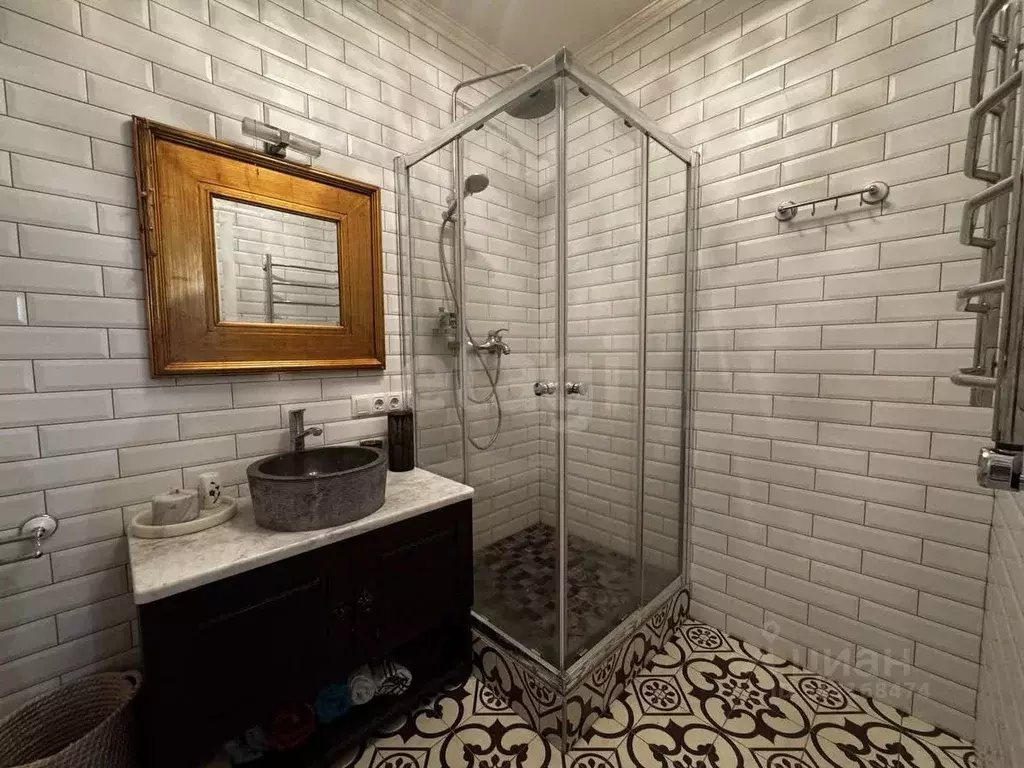 3-к кв. Санкт-Петербург Кременчугская ул., 17к2 (85.4 м) - Фото 1