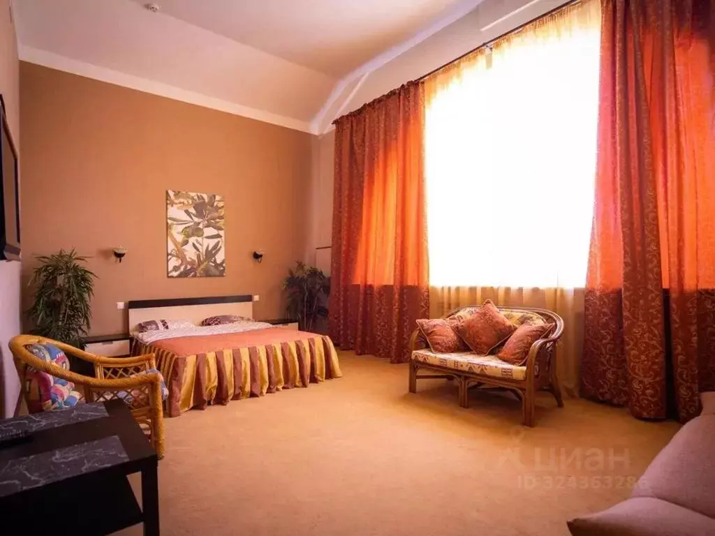 Комната Нижегородская область, Нижний Новгород Верхняя ул., 18 - Фото 1