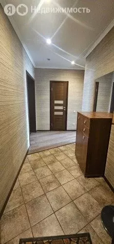 1-комнатная квартира: Челябинск, улица Братьев Кашириных, 152 (50 м) - Фото 0