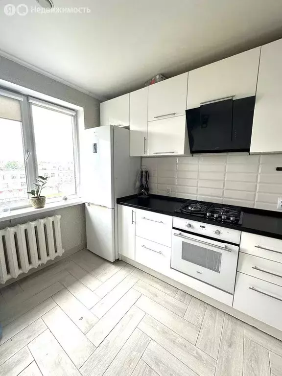 3-комнатная квартира: Брянск, Орловская улица, 24А (65 м) - Фото 1