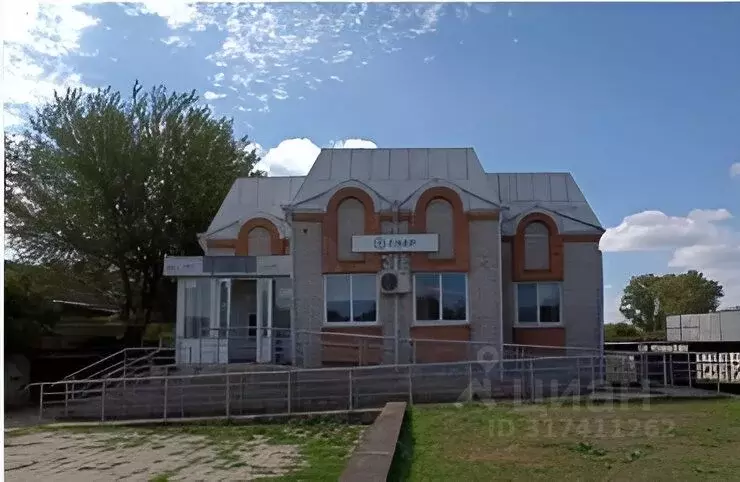 Помещение свободного назначения в Краснодарский край, Новопокровский ... - Фото 0