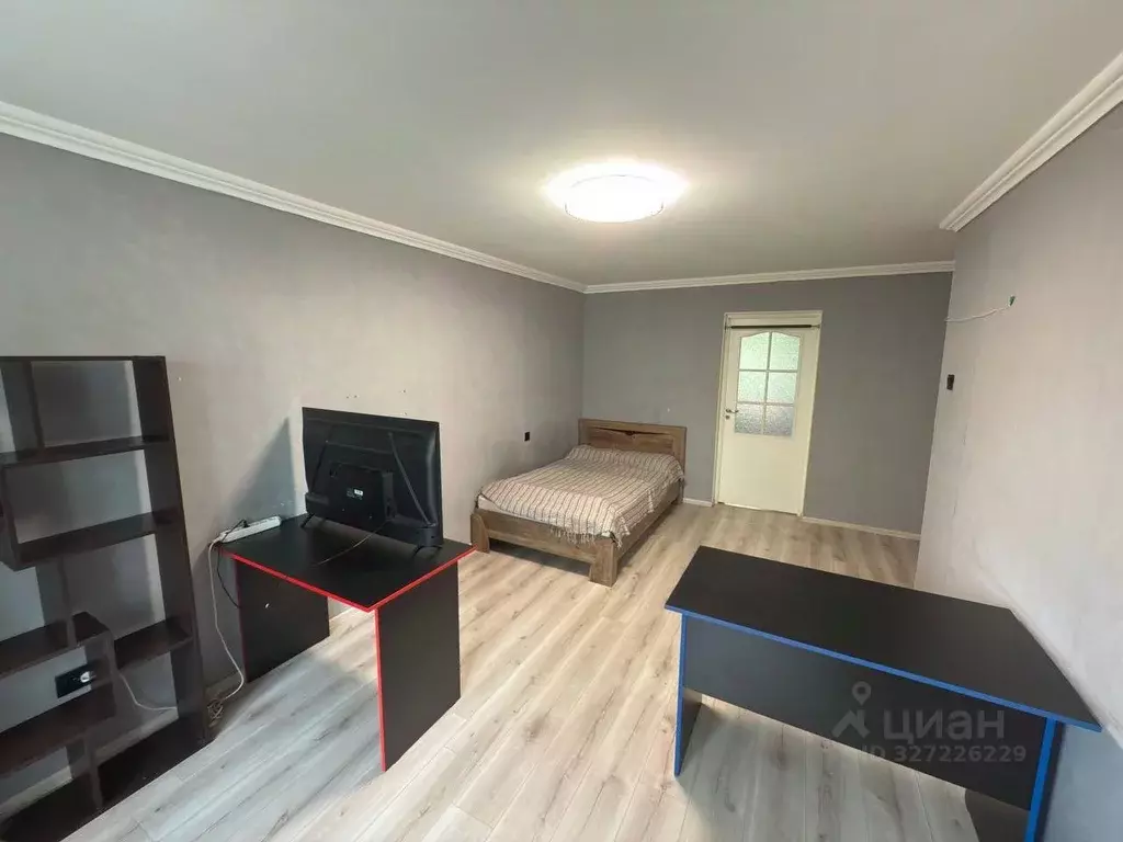 3-к кв. Калининградская область, Калининград Нарвская ул., 19 (59.1 м) - Фото 1