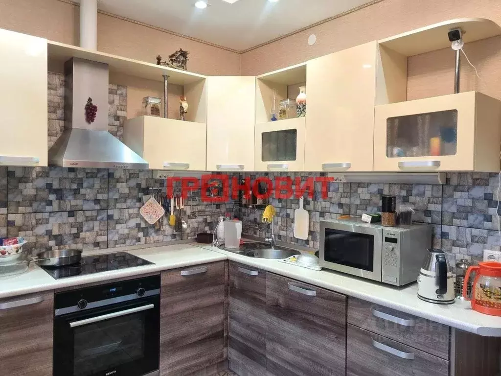 3-к кв. Новосибирская область, Новосибирск ул. Залесского, 2/3 (81.4 ... - Фото 1