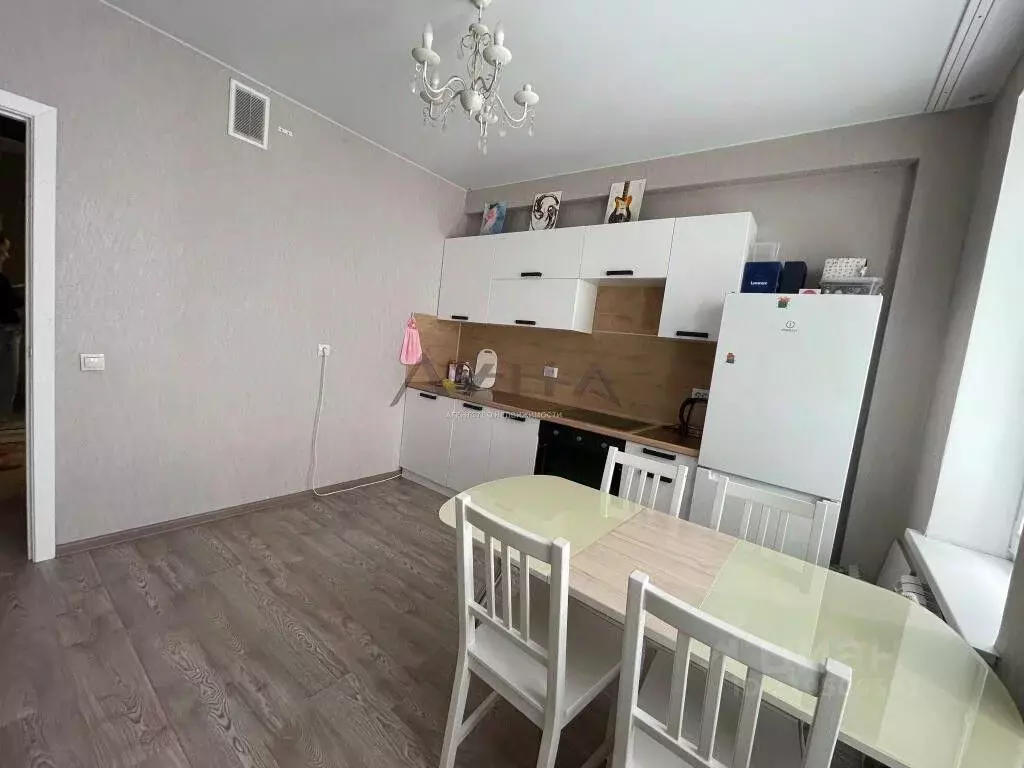 1-к кв. Татарстан, Набережные Челны просп. Вахитова, 32 (40.0 м) - Фото 1