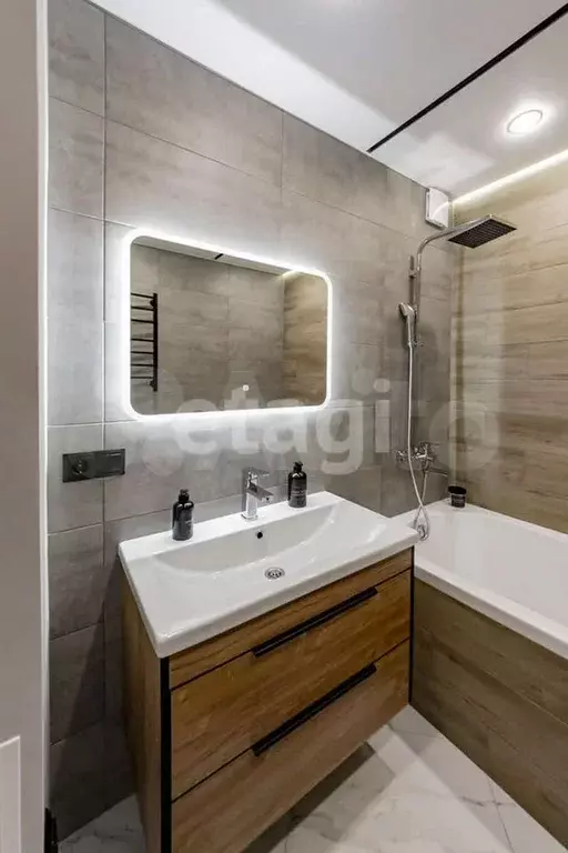 3-к. квартира, 87 м, 5/15 эт. - Фото 1
