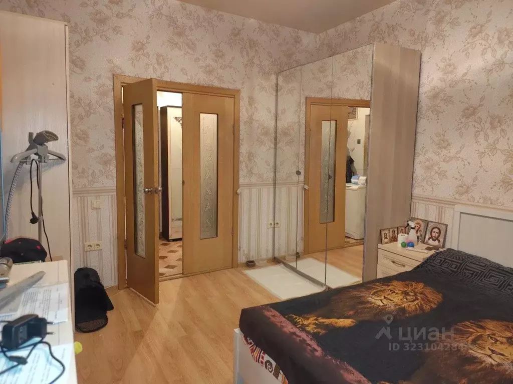 3-к кв. Свердловская область, Екатеринбург ул. Кировградская, 17 (72.6 ... - Фото 2