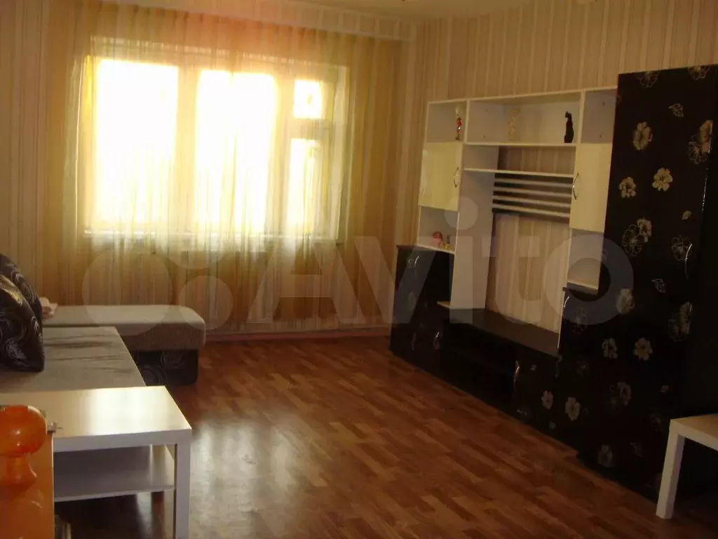 2-к. квартира, 61 м, 8/10 эт. - Фото 1