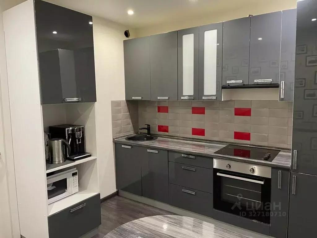 2-к кв. Московская область, Химки просп. Мельникова, 31 (63.0 м) - Фото 1