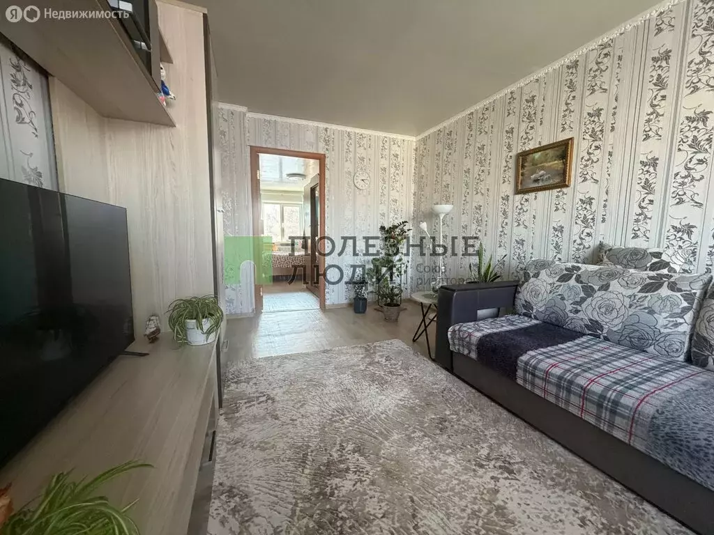 3-комнатная квартира: Ижевск, Майская улица, 14 (57.4 м) - Фото 2