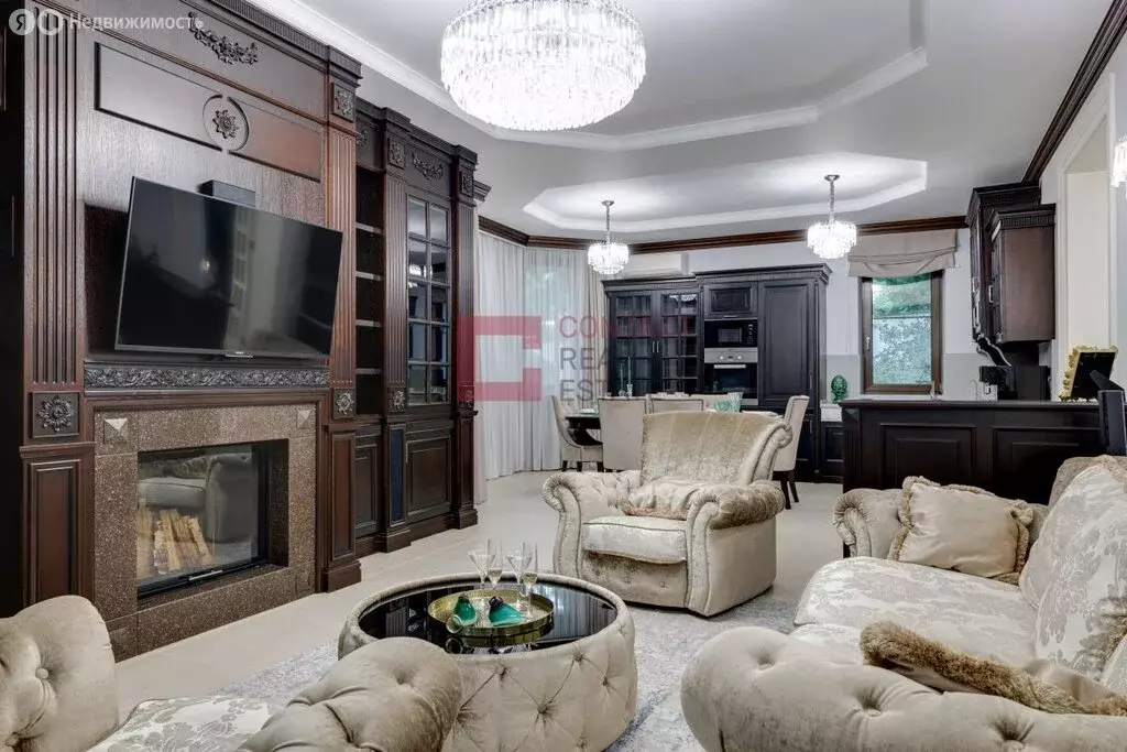 Дом в Одинцовский городской округ, деревня Барвиха (450 м) - Фото 1
