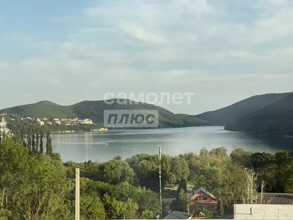 Дом в Краснодарский край, Новороссийск городской округ, с. Абрау-Дюрсо ... - Фото 1