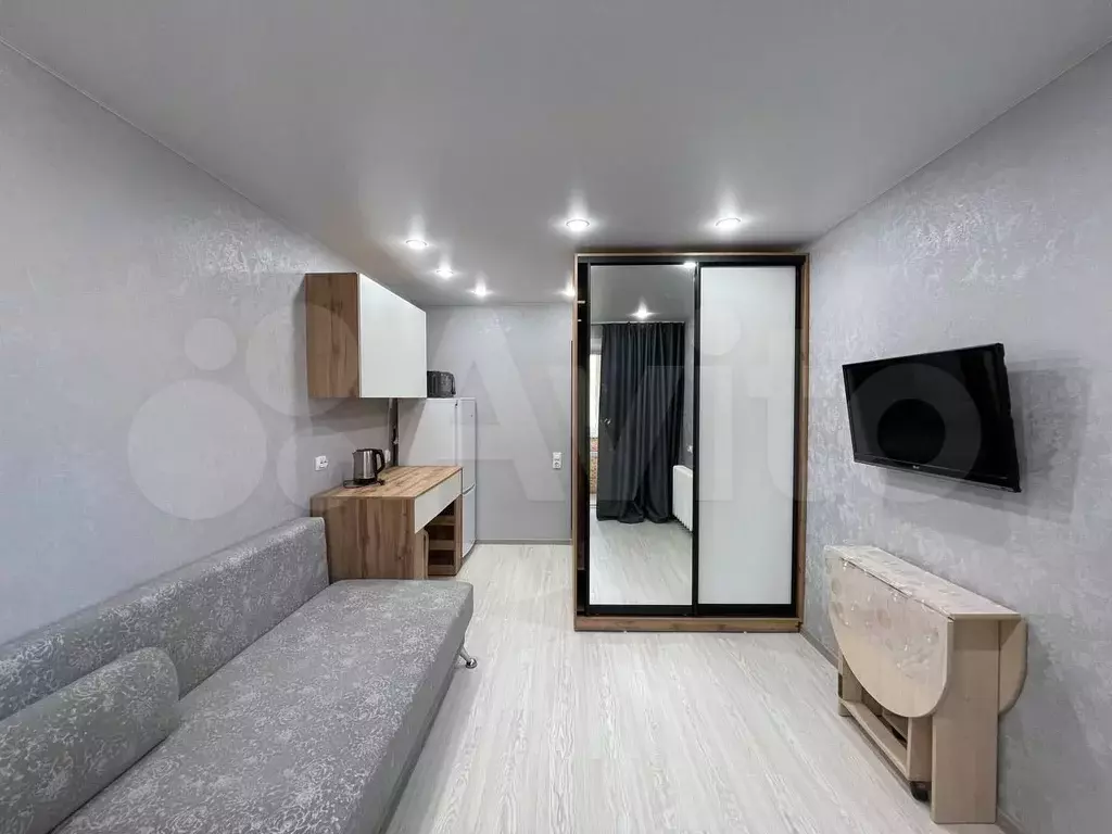 Комната 14 м в 4-к., 5/5 эт. - Фото 1
