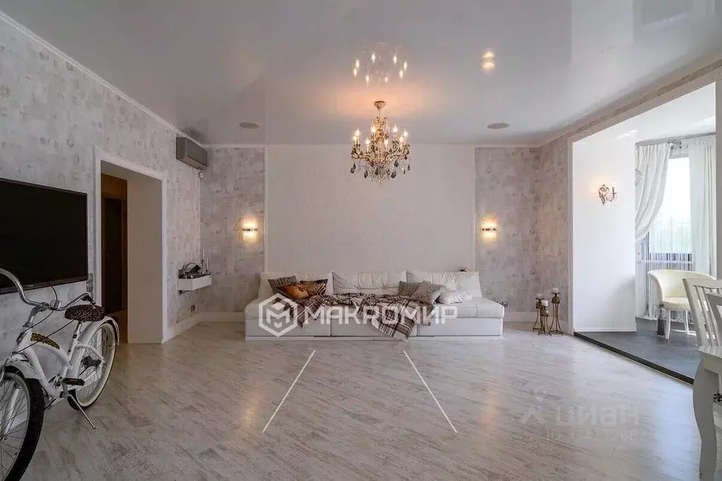 2-к кв. Татарстан, Казань ул. Сулеймановой, 3 (90.0 м) - Фото 2
