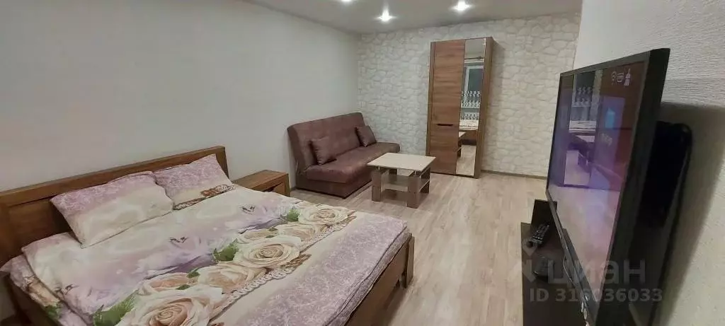 1-к кв. Свердловская область, Асбест Московская ул., 30 (34.0 м) - Фото 1