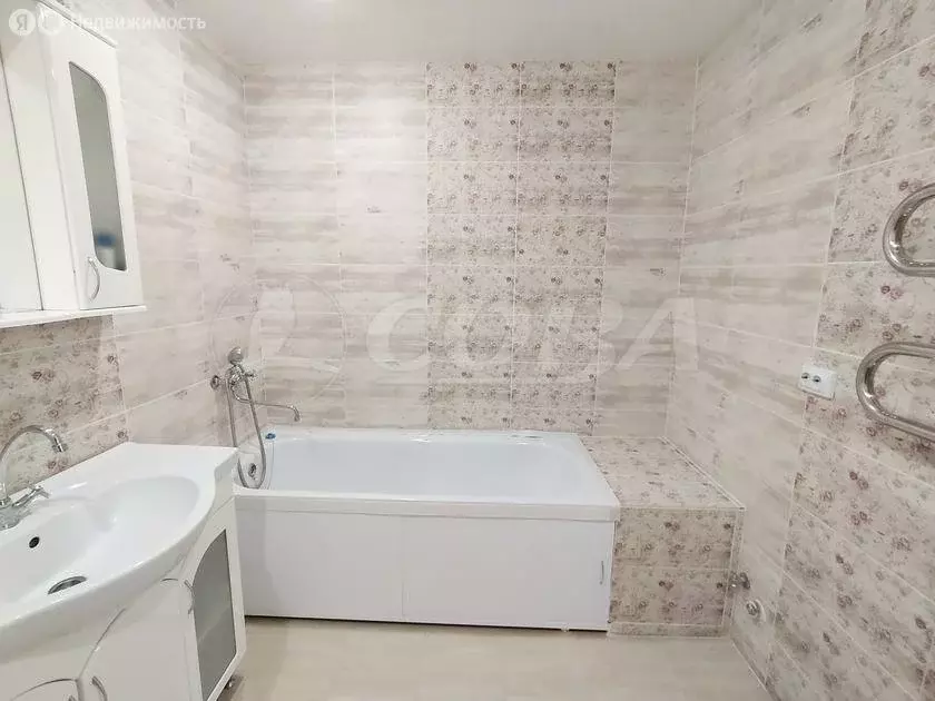 1-комнатная квартира: Тюмень, Кремлёвская улица, 110к3 (43.5 м) - Фото 0