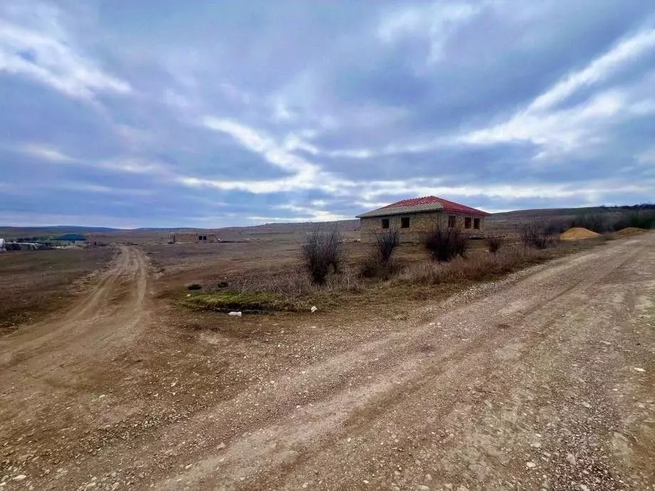 Участок в Крым, Симферопольский район, Чистенское с/пос, с. Камышинка  ... - Фото 2