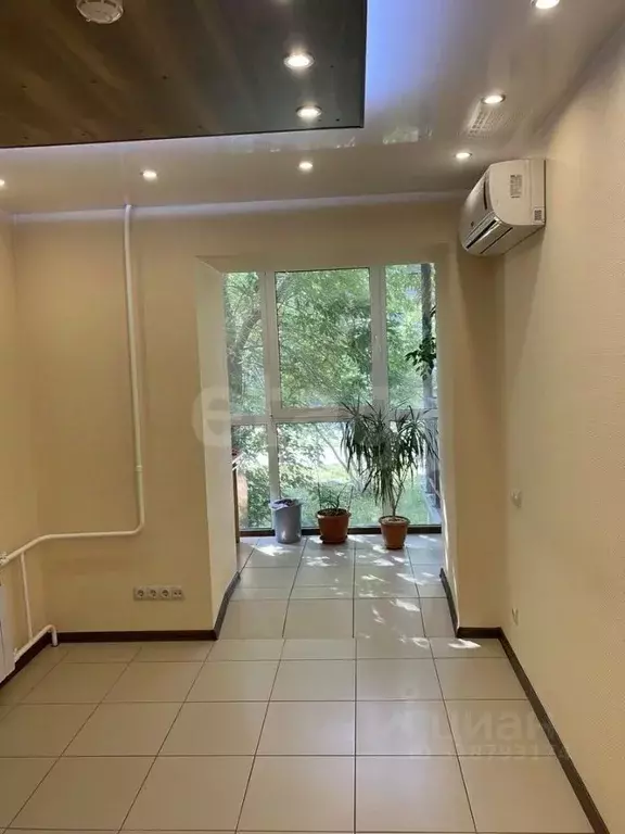 Помещение свободного назначения в Тюменская область, Тюмень ул. ... - Фото 0