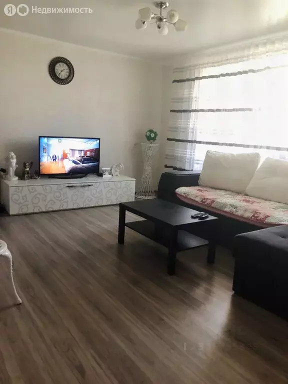 3-комнатная квартира: Таганрог, улица Бабушкина, 54В (64 м) - Фото 1