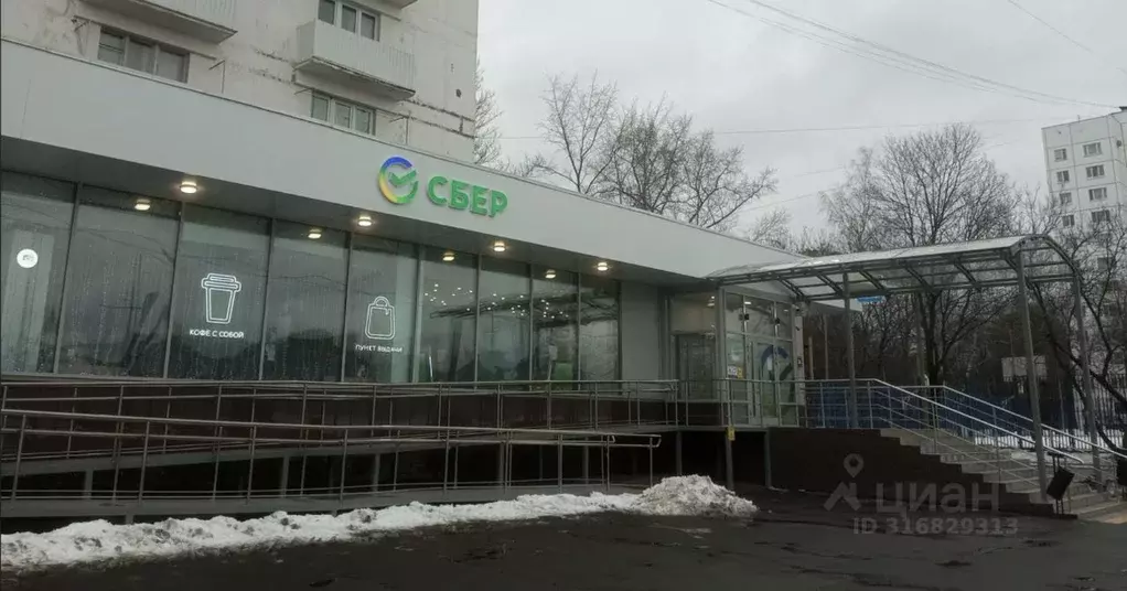 Торговая площадь в Москва ул. Ивана Франко, 36 (1 м) - Фото 0