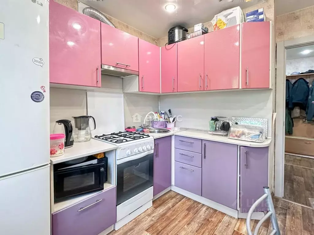 2-к кв. Иркутская область, Ангарск 15-й мкр, 19 (45.6 м) - Фото 0