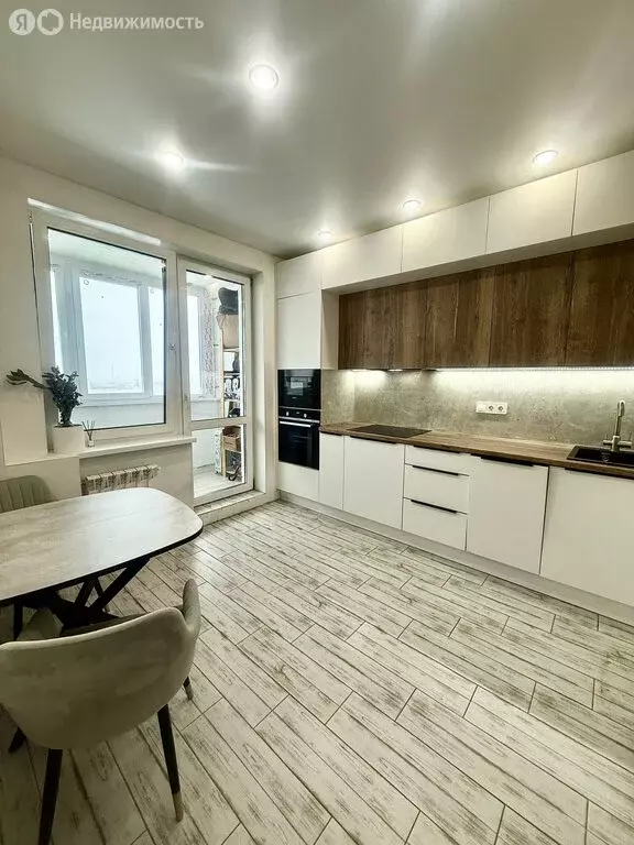 1-комнатная квартира: Киров, улица Архитектора Валерия Зянкина, 11 ... - Фото 2