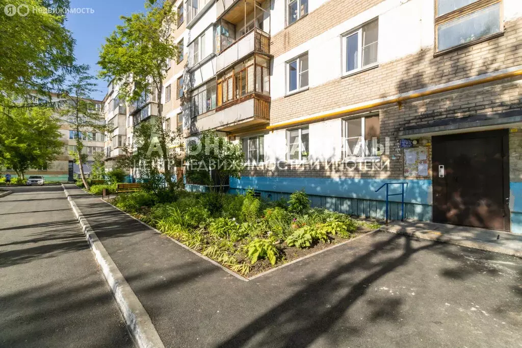 3-комнатная квартира: Челябинск, улица Красного Урала, 7 (61.2 м) - Фото 0