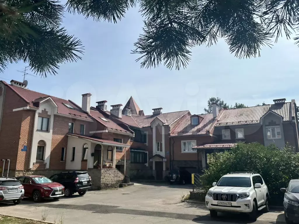 3-к. квартира, 93 м, 1/2 эт. - Фото 1