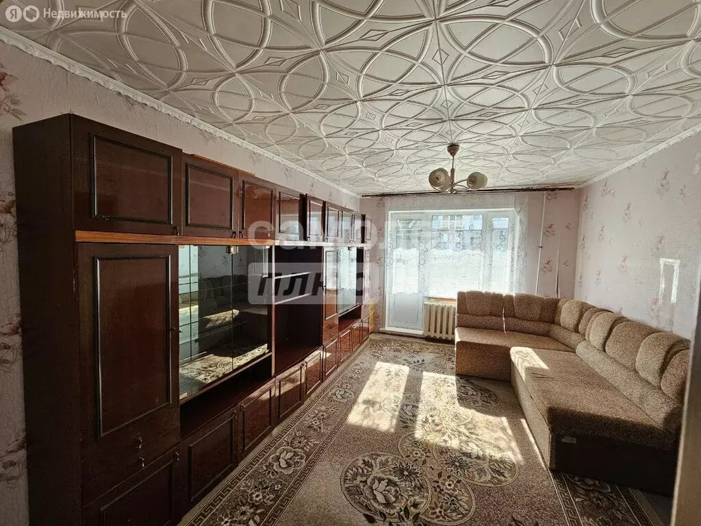 4-комнатная квартира: Омская область, рабочий посёлок Кормиловка, ... - Фото 0