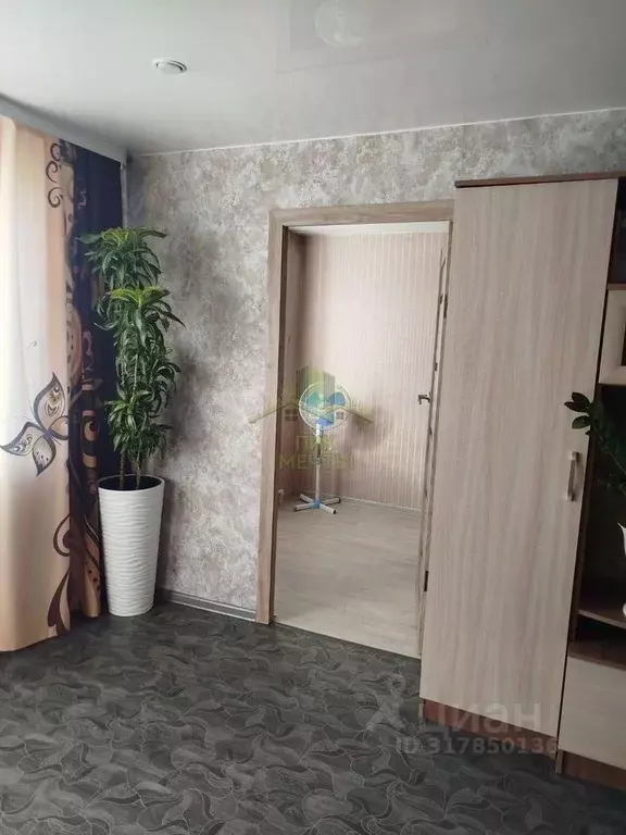 3-к кв. Бурятия, Улан-Удэ ул. Радикальцева, 2 (53.3 м) - Фото 0