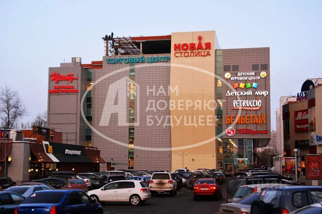 Торговые центры г пермь. Новая столица Пермь. ТЦ столица Пермь. ТРК новая столица Пермь. Столица Пермь магазины.