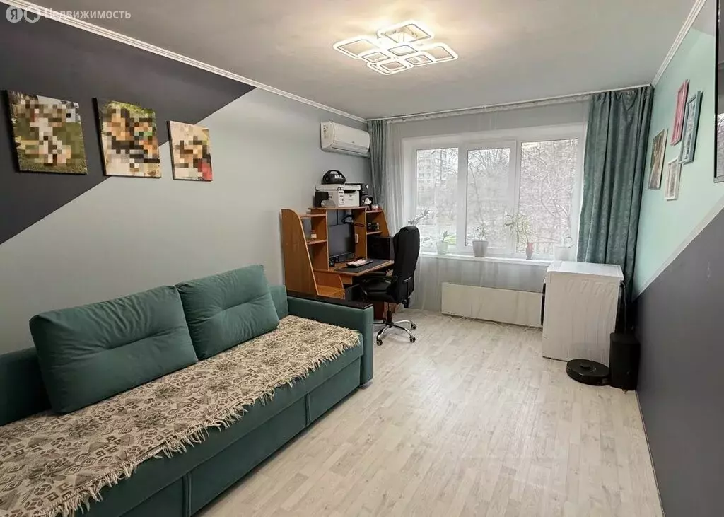 3-комнатная квартира: Челябинск, Солнечная улица, 24 (65.3 м) - Фото 1