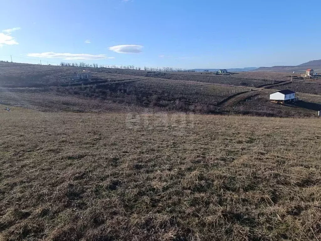 Участок в Крым, Симферопольский район, Перовское с/пос, с. Украинка ... - Фото 1