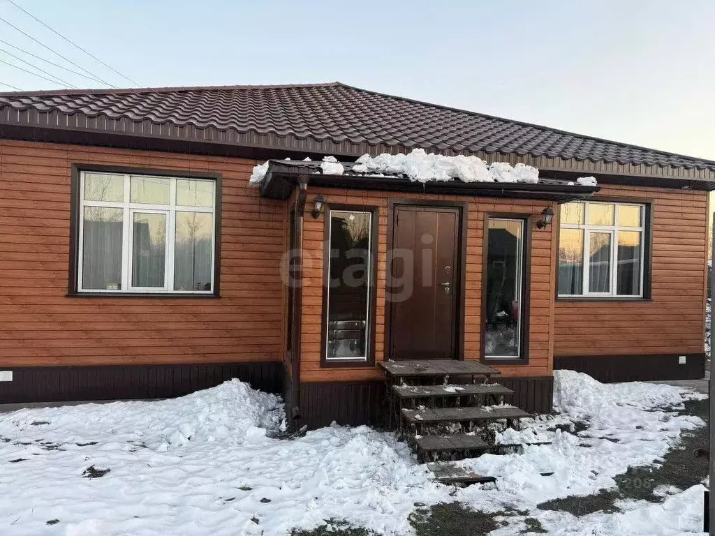 Дом в Кемеровская область, Прокопьевск Студенческая ул., 21А (120 м) - Фото 1