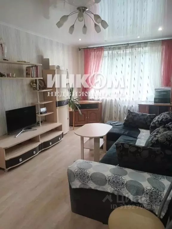 3-к кв. Орловская область, Орел ул. Максима Горького, 60 (66.3 м) - Фото 0