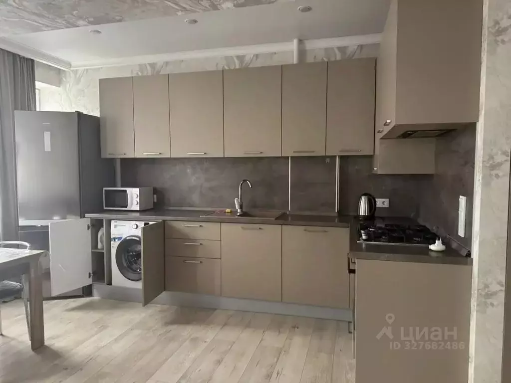 2-к кв. Краснодарский край, Сочи Мамайка мкр, ул. Волжская, 34/3 (52.0 ... - Фото 1