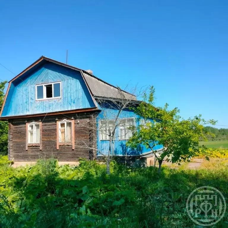 Дом в Ленинградская область, Лужский район, Волошовское с/пос, д. ... - Фото 1