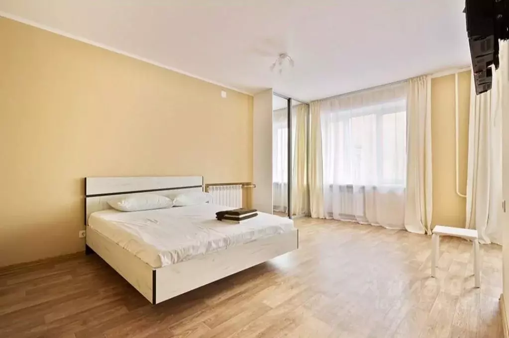 Студия Красноярский край, Красноярск ул. Ленина, 60 (30.0 м) - Фото 1