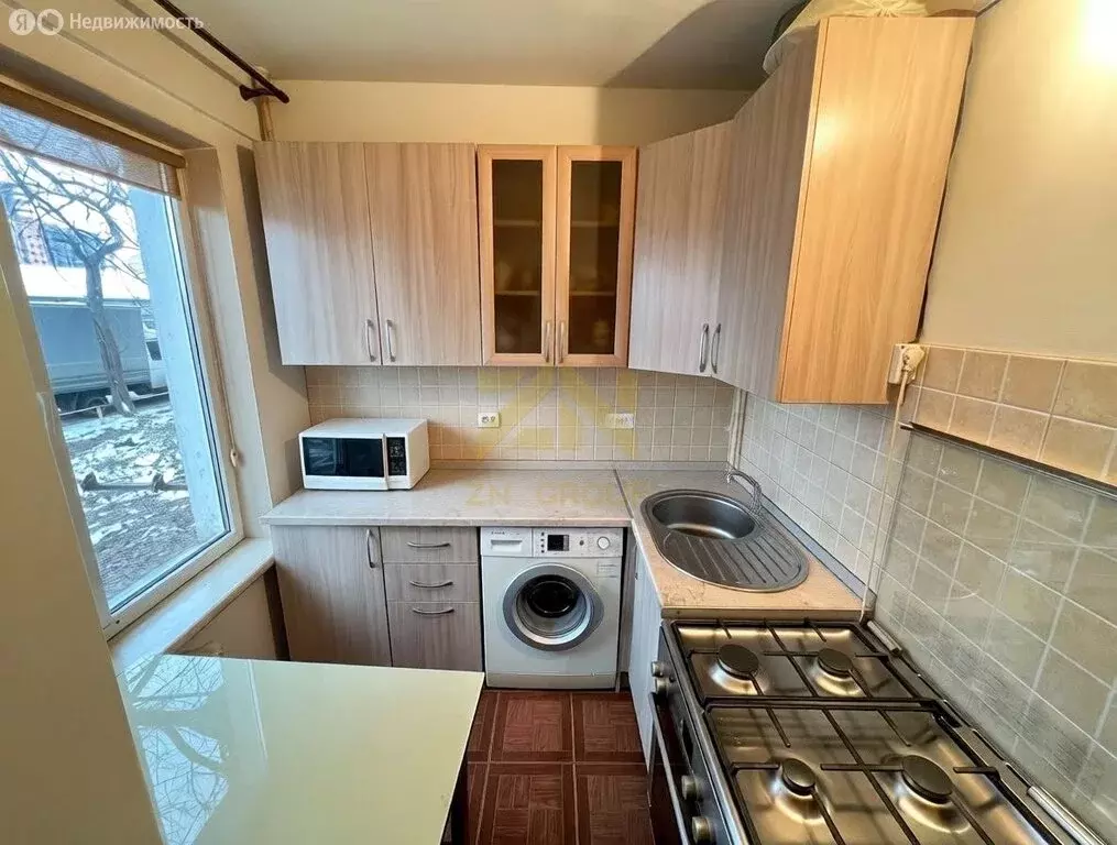 2-комнатная квартира: Махачкала, улица Ирчи Казака, 32 (43 м) - Фото 1