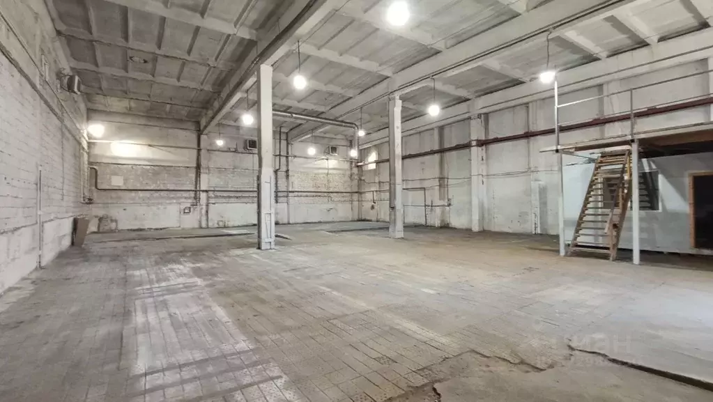 Склад в Татарстан, Пестречинский район, Кощаковское с/пос, д. Званка ... - Фото 1