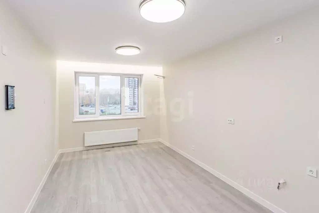 1-к кв. Тюменская область, Тюмень ул. Новоселов, 90 (37.46 м) - Фото 1