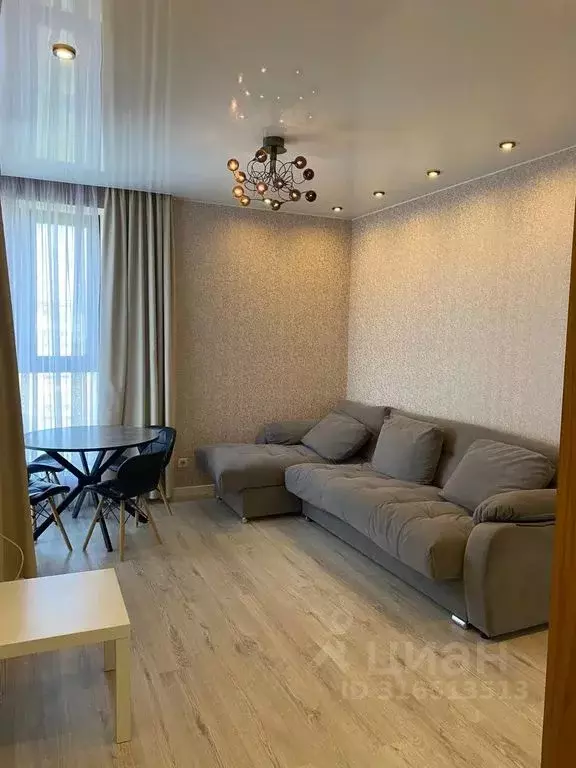 2-к кв. Приморский край, Владивосток Южно-Уральская ул., 10А (60.0 м) - Фото 0