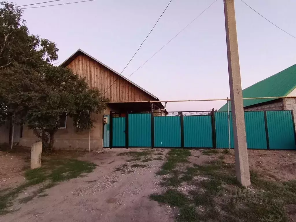 Дом в Оренбургская область, Соль-Илецк Ивановская ул., 33 (82 м) - Фото 1